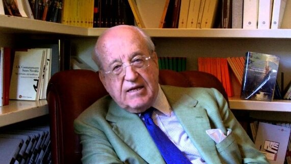 Профессор Андреа Карандини.