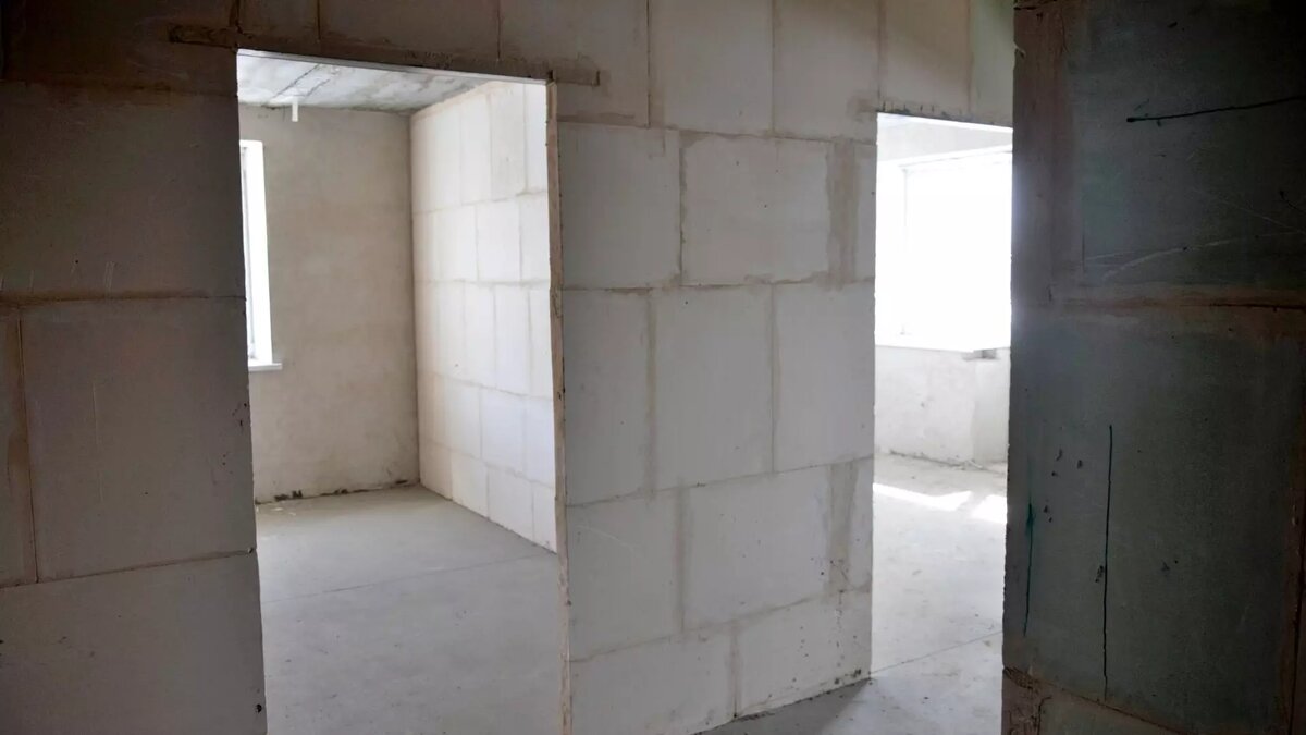     Суд Ворошиловского района помог потребителю расторгнуть договор бытового подряда на ремонт своей квартиры. Исполнитель своевременно не выполнил его условия и теперь возместит убытки и компенсирует моральный вред, сообщили в Управлении Роспотребнадзора по Волгоградской области.