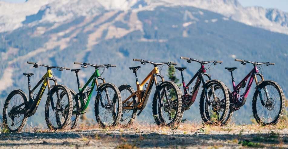 В этом обзоре мы рассмотрим самые перспективные и передовые модели горных велосипедов, которые занимали топовые места в обзорах европейских издательств.