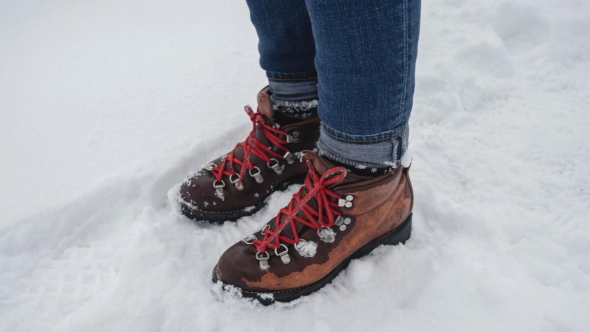    Как промокшие ноги могут навредить сердцу? Кардиолог предупредила о серьезной опасности© Unsplash | Clay Banks