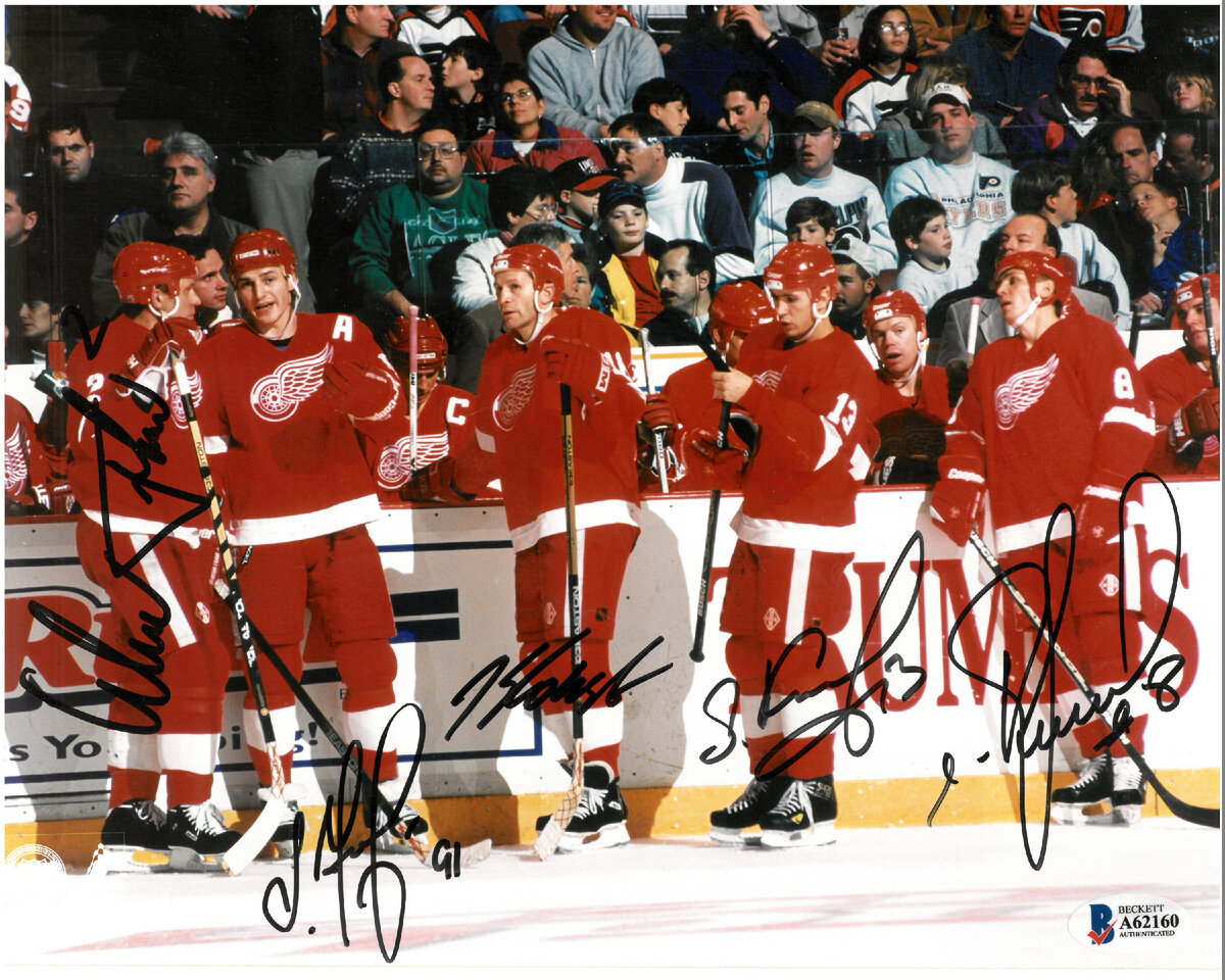 Источник фото: https://auctions.detroitcitysports.com/Russian_5_Autographed_Red_Wings_8x10_Photo-LOT2484.aspx