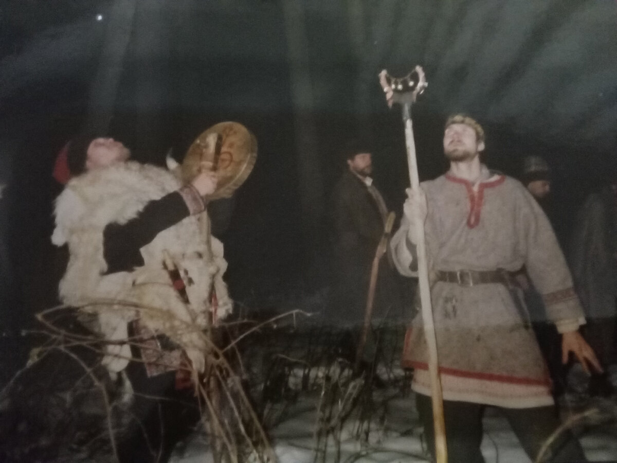 Камлание Велеслава и Добромира