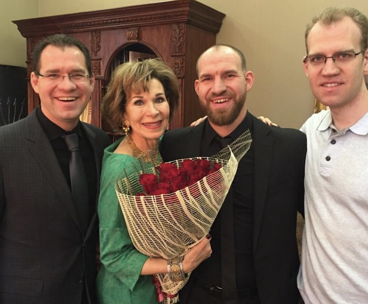 Я с моими сыновьями. Ценю каждое мгновение, которое мы проводим вместе!