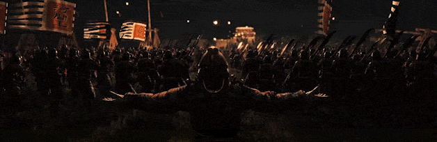 Полетели сквозь окна, занавешенные дождем....