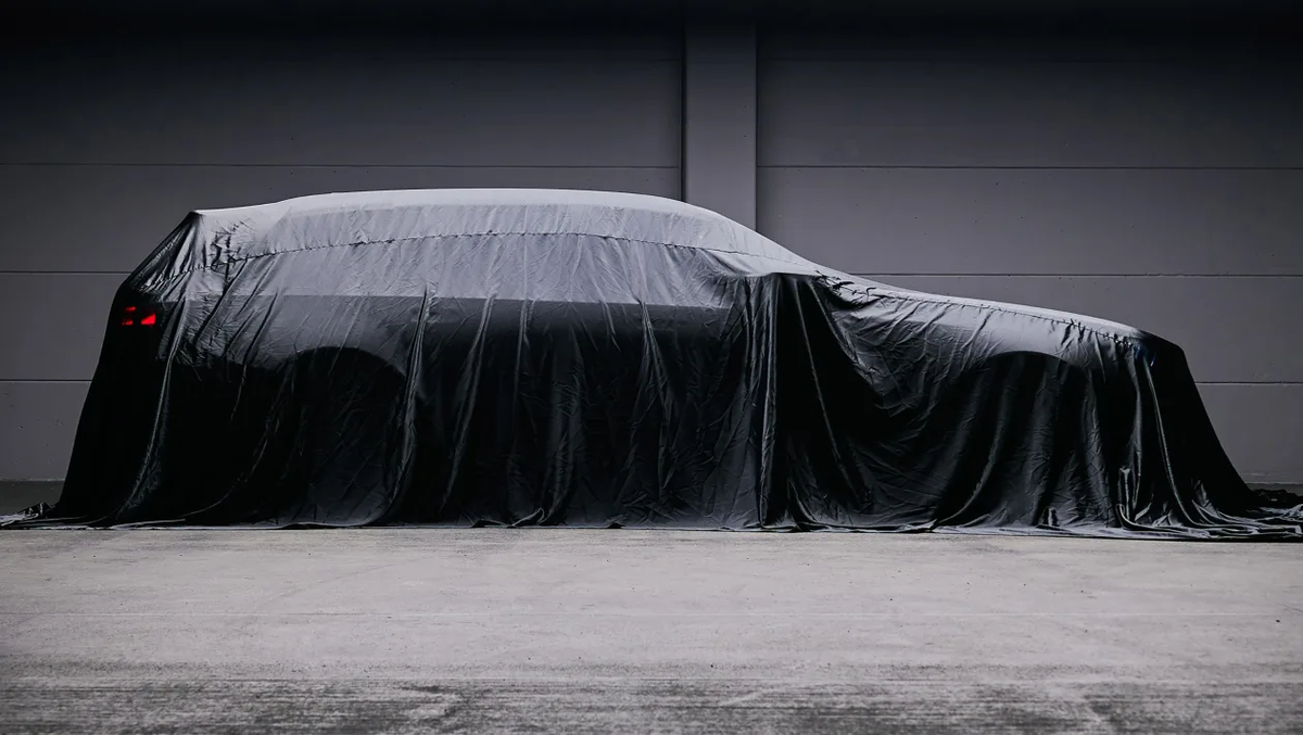 Официальный тизер BMW M5 Touring.