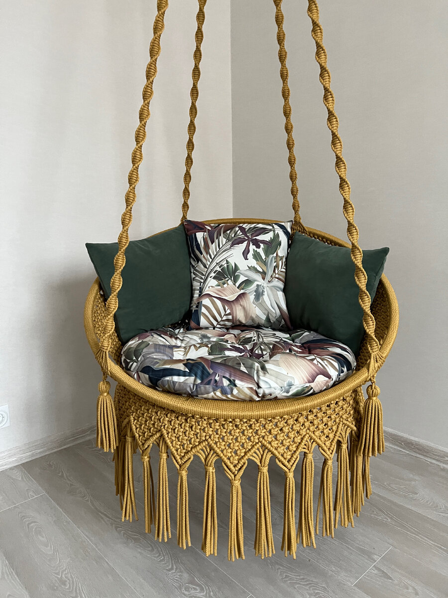 Качель с бахромой 