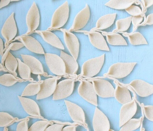    Гирлянда   
Источник: «Dansle lake house»