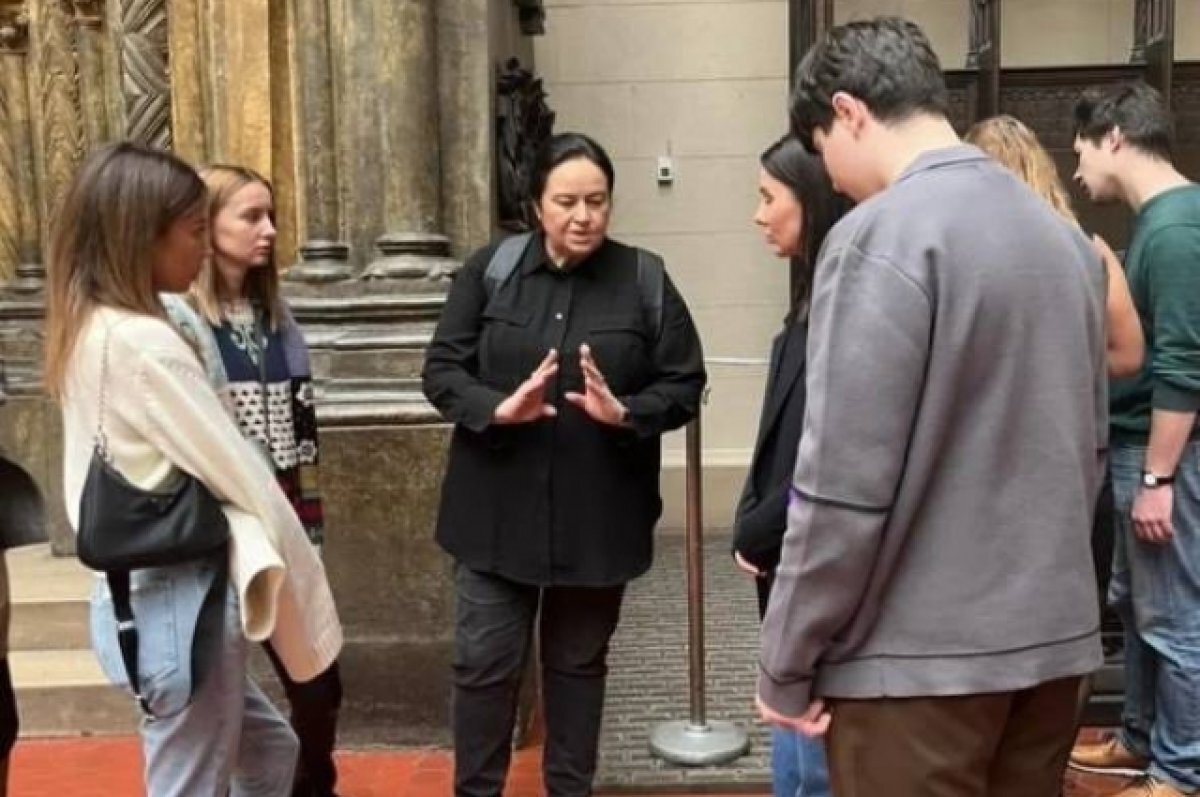    Слушателям нравится быть в этом историческом процессе, окунуться в него и прочувствовать.