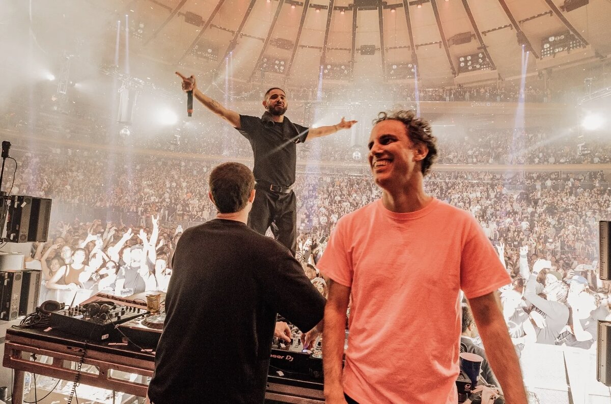 Популярные песни 2023. Музыкальные тренды 2023. Музыкальные тренды 2023. Музыкальные тренды 2023. Хиты 2021 2022.