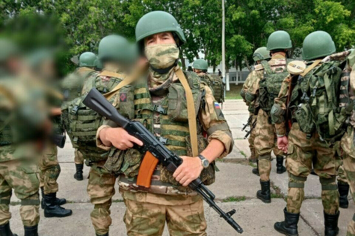 Жена айдара галимова. Татары знаменитости. Татар шоу бизнес. Ведущий болгар радиосы. Татарские артисты певцы женщины.