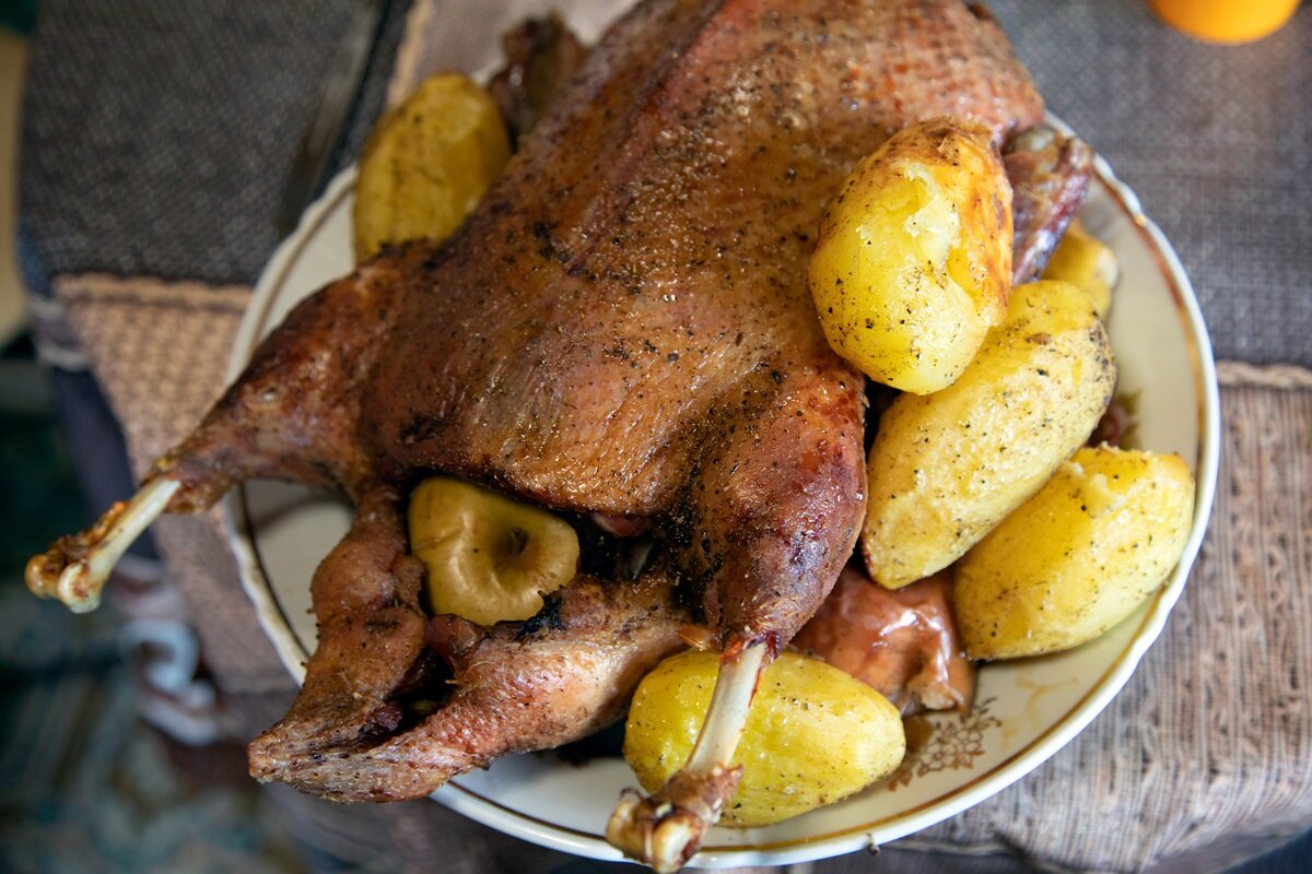    «Сургутская трибуна» подсчитала, во сколько обойдется праздничный стол – 2024, и попробовала сэкономить