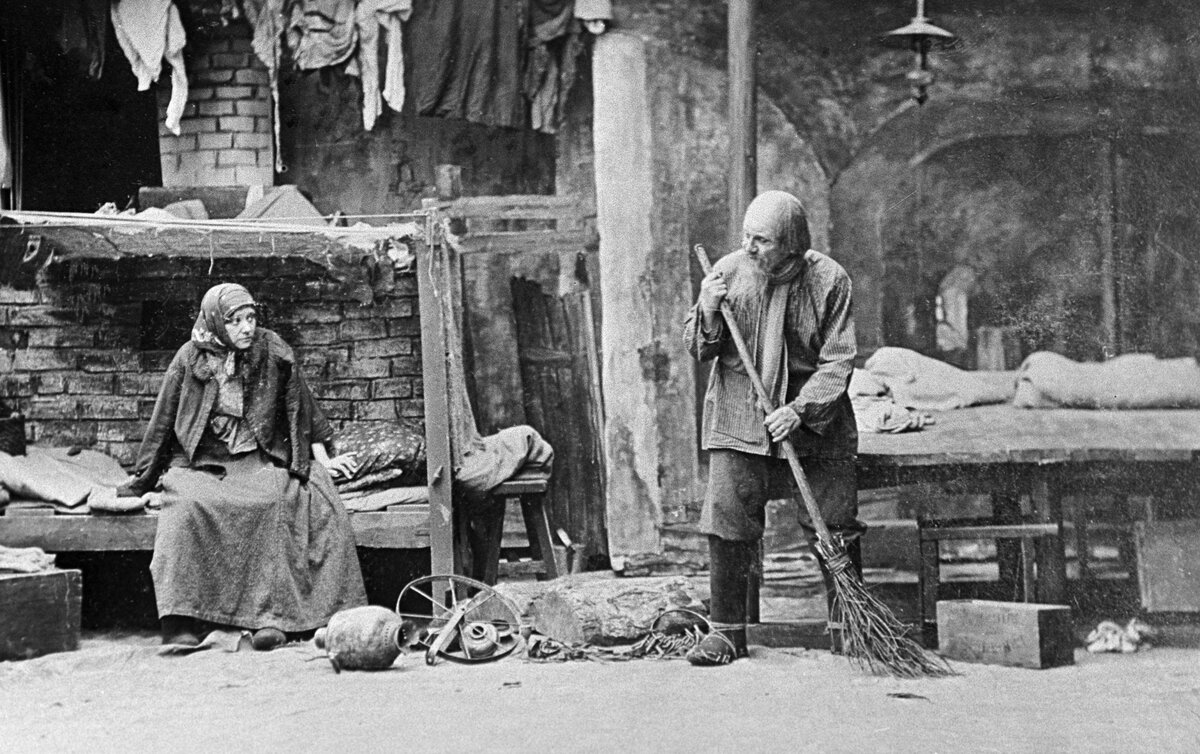    В 1881 году в печать вышла его первая пьеса «Шиповник», которую год спустя поставили в Малом театре. Впоследствии были опубликованы его романы и повести «На литературных хлебах», «Мгла», «Старый дом» / РИА Новости