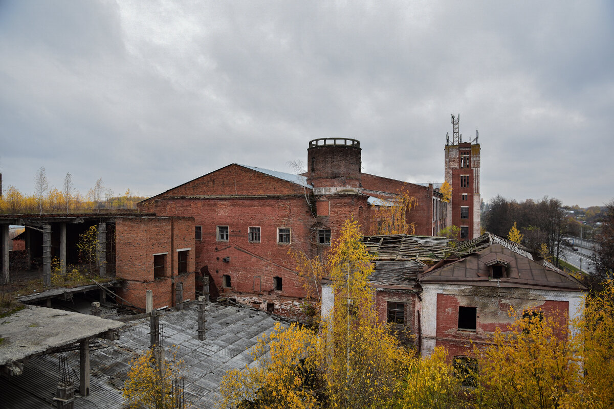 Руины Лакинской мануфактуры. Наши дни. Фото автора.