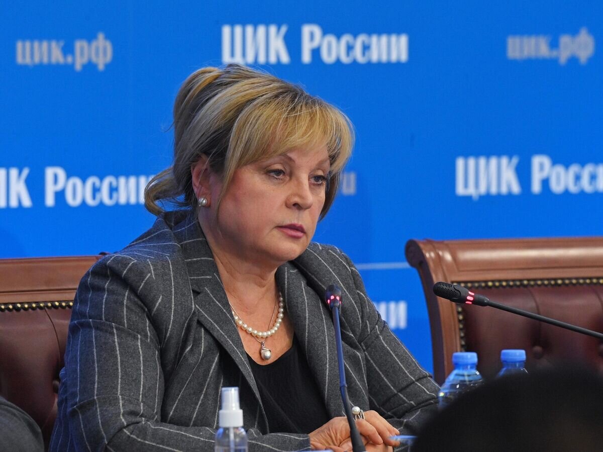    Председатель ЦИК РФ Элла Памфилова в Информационном центре Центральной избирательной комиссии© РИА Новости / Евгений Одиноков