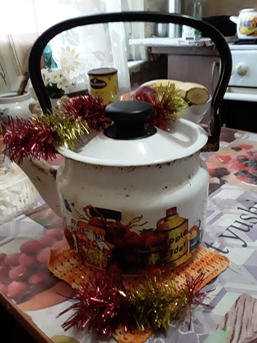 Старенький и не успела помыть, тороплюсь, а то камеру Иваныч заберет!Моя камера работает только в одну сторону!