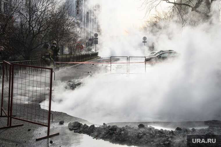    Излив воды в настоящее время прекращен