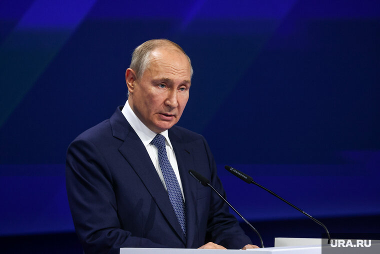    Владимир Путин заявил, что рассчитывает на развитие отношений с «Справедливой Россией — За правду»