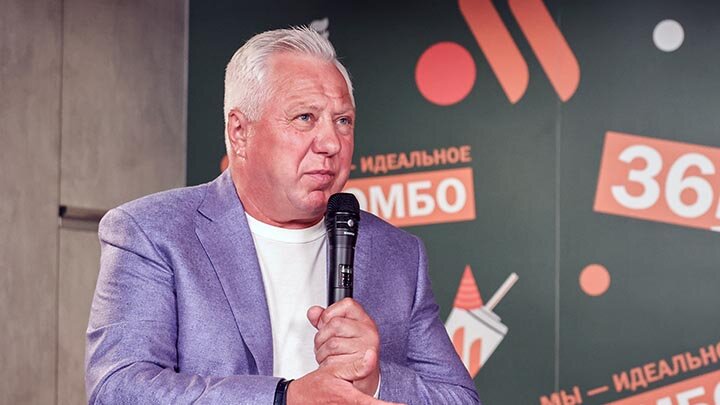 НОВЫЙ ВЛАДЕЛЕЦ MCDONALD'S АЛЕКСАНДР ГОВОР КУПИЛ ТОЛЬКО РЕСТОРАНЫ, А НЕ БРЕНД. И, ПО БОЛЬШОМУ СЧЁТУ, СТАЛ "НАМЕСТНИКОМ" КОМПАНИИ В РОССИИ. ФОТО: SERGEY PETROV/NEWS.RU/GLOBAL LOOK PRESS