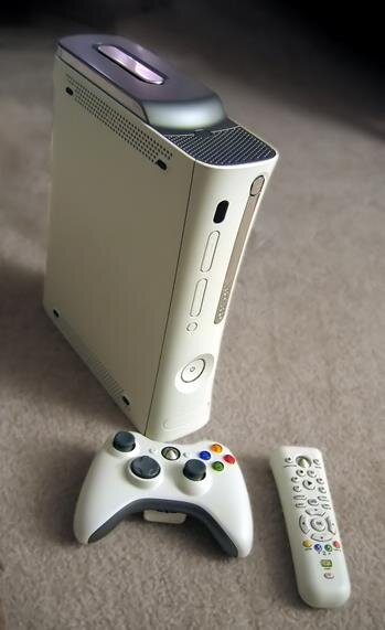 Xbox 360 Slim. Черная и холодная