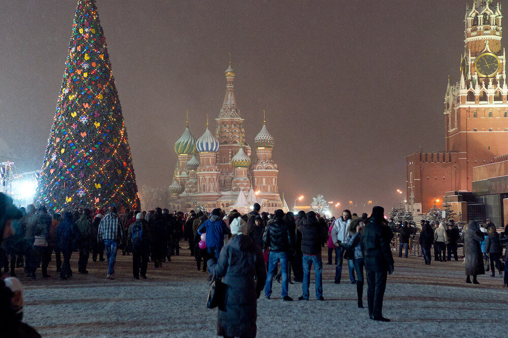 Территория Московского Кремля зимой