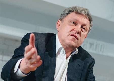    Явлинский решил не составлять конкуренцию Путину