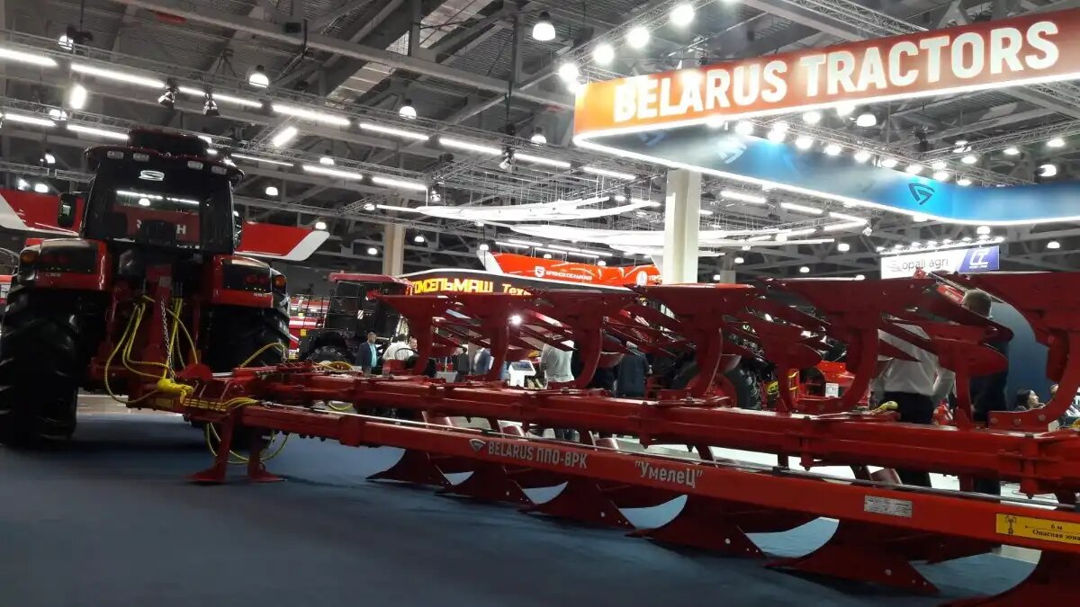 Фото: mgw.by Новый плуг ППО-8РК Умелец от Минского завода шестерен (МЗШ) на АГРОСАЛОН-2022