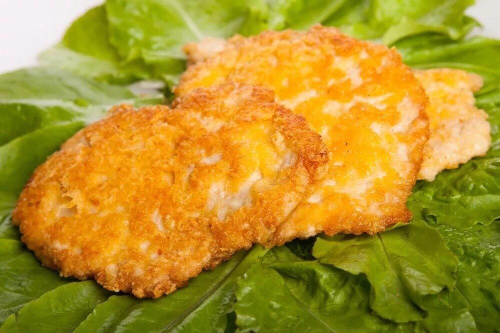 Ромштекс куриный. Куриные отбивные в панировке. Отбивные из куриного филе в панировочных. Куриные отбивные. Свиные отбивные.