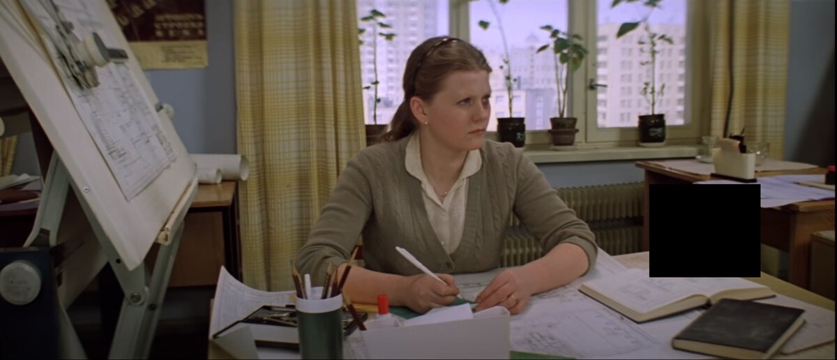 Кадр из фильма "Самая обаятельная и привлекательная", 1985 г.