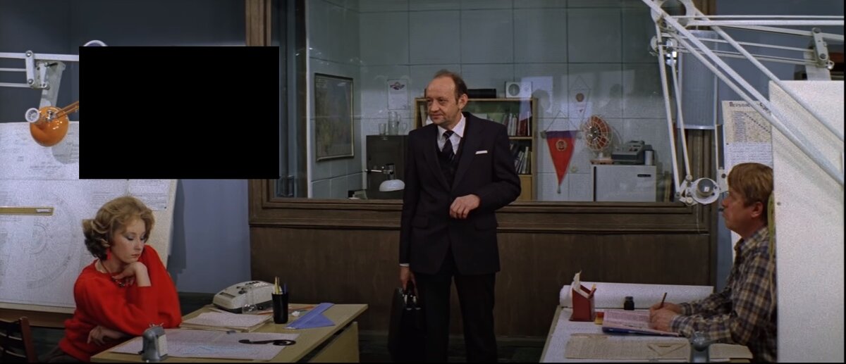 Кадр из фильма "Самая обаятельная и привлекательная", 1985 г.