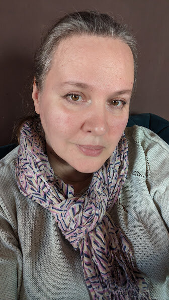 Это фото сделано через 5 минут после того, как я очень сильно обиделась на слова сына. И даже заплакала. Но быстро взяла себя в руки