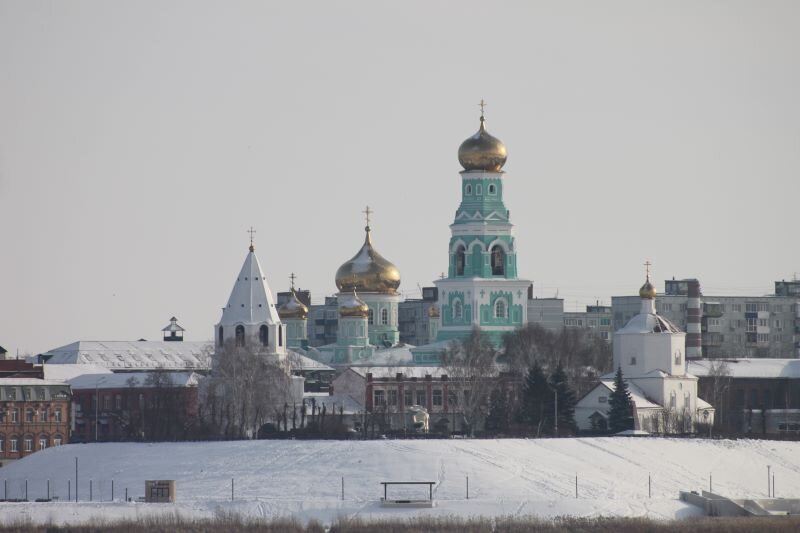 В воскресение, 31 декабря, в 18:00 по окончании вечернего богослужения в главном храме Сызрани – Казанском кафедральном соборе - будет совершено молебное пение на новолетие.