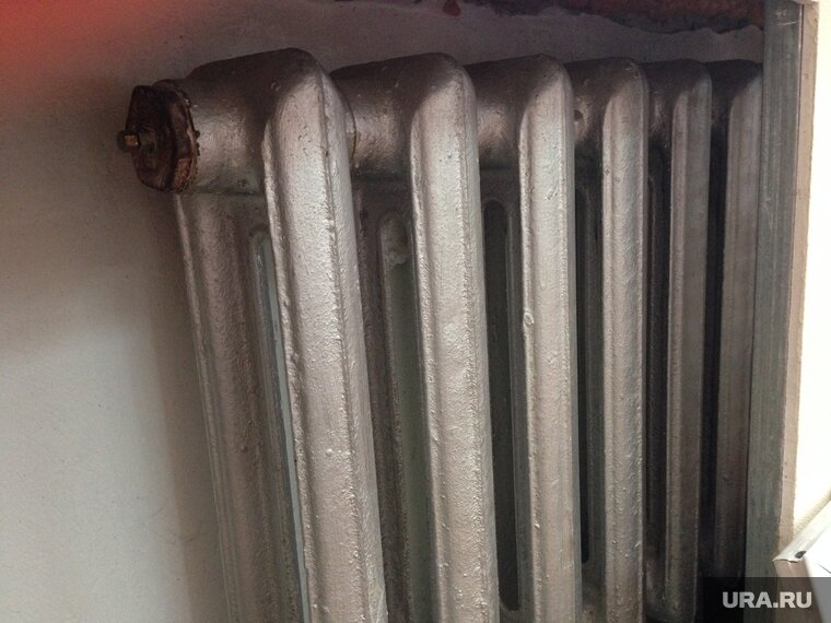    В комнате без отопления остались три человека, в том числе ребенок