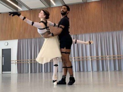    Зрителям «объяснят» бальные танцы с помощью современных технологий [ВИДЕО]