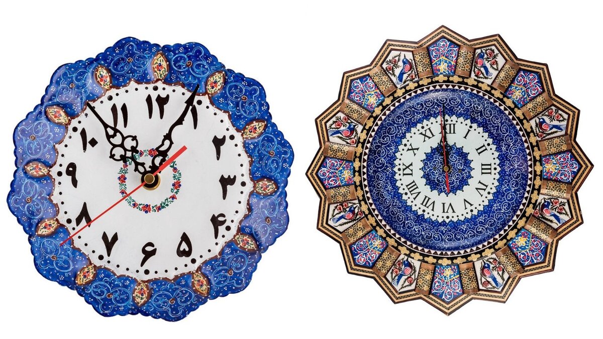Этот вид росписи настолько популярен, что им покрывают даже настенные часы