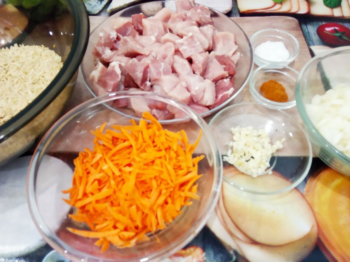 Ингредиенты для приготовления риса в мультиварке