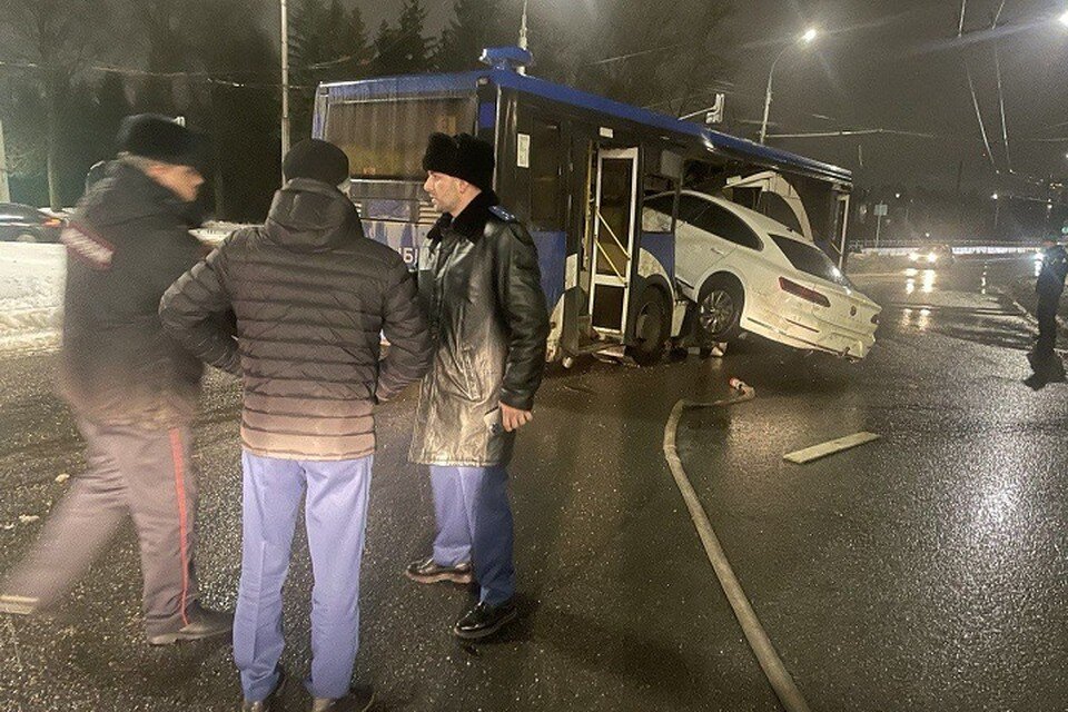 По словам очевидцев, иномарка мчалась на большой скорости. Фото: Прокуратура Ярославской области