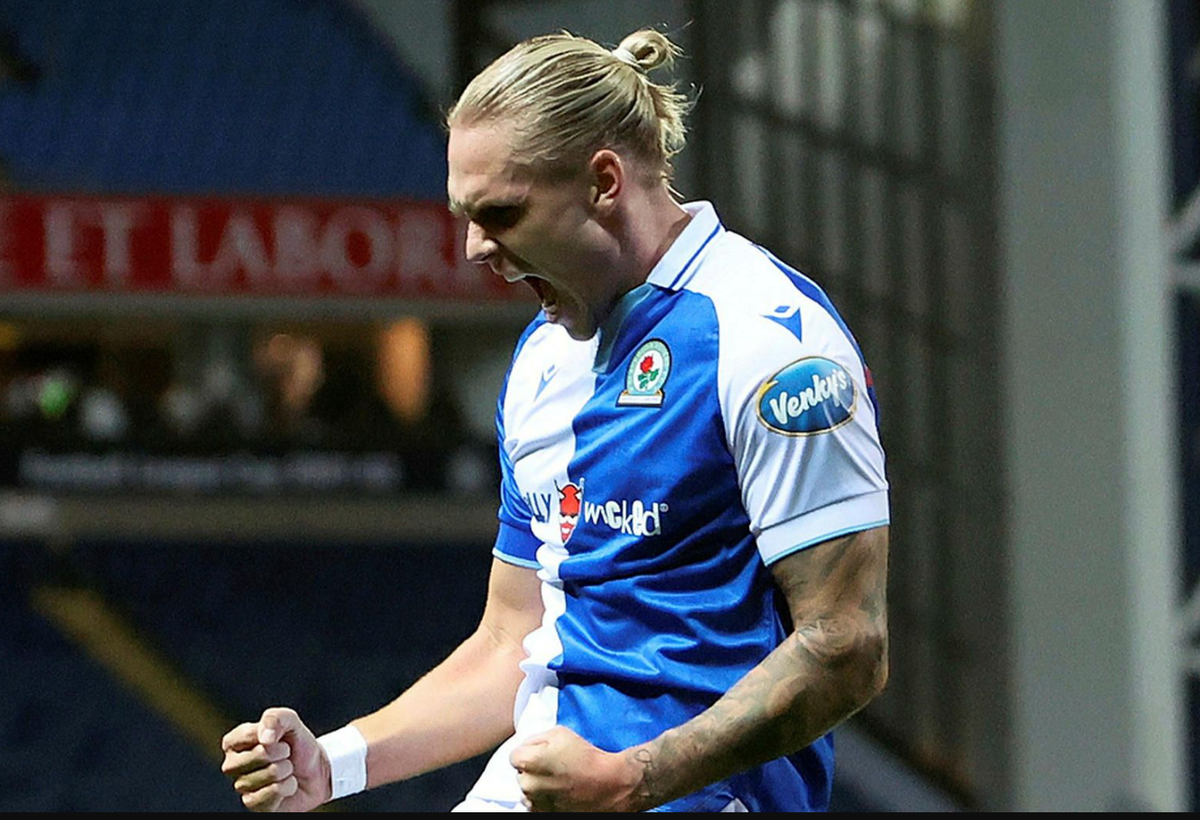 Трансфер нападающего, Условия перехода опорника и Интерес к бразильскому защитнику: Последние трансферы РПЛ. Главное, что случилось на российском трансферном рынке.-6