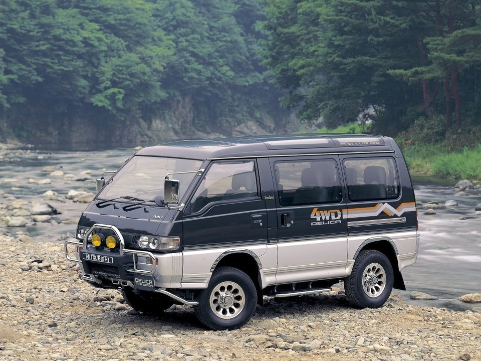  Mitsubishi Delica