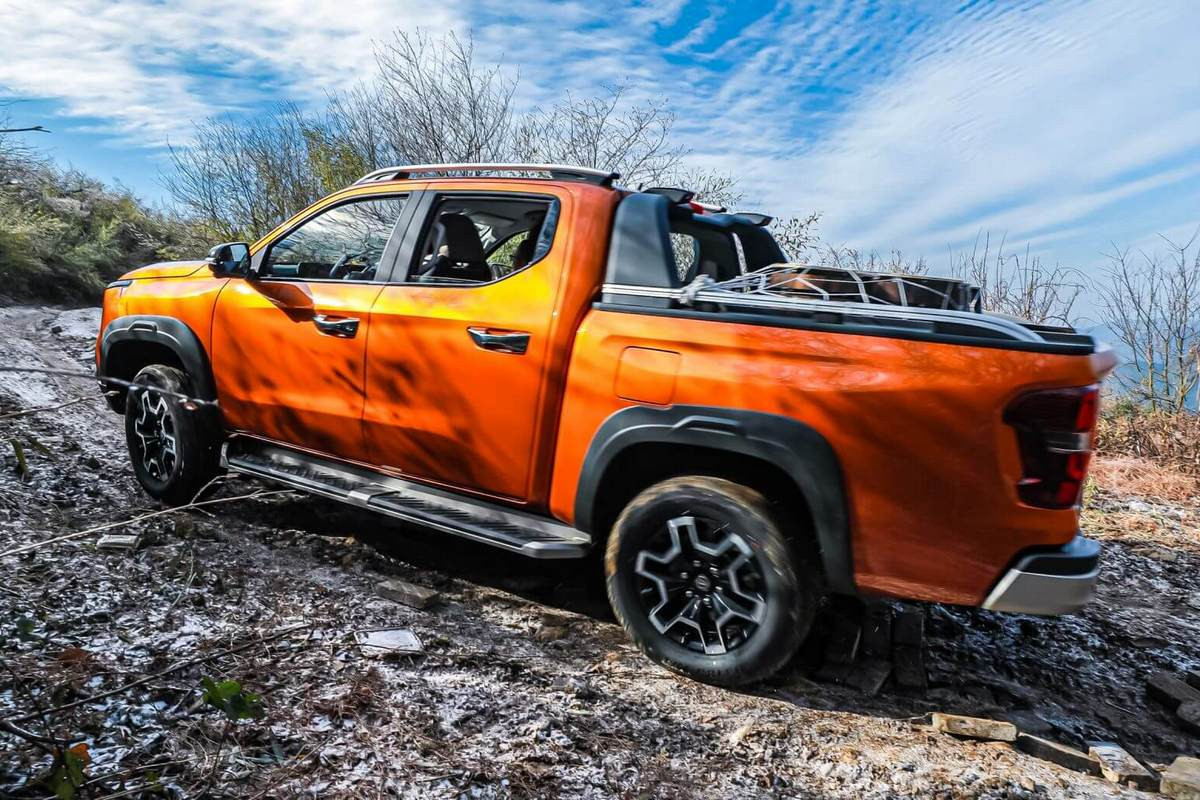 Отдельные элементы дополнительного оснащения Changan Hunter можно изучить по этой фотографии 