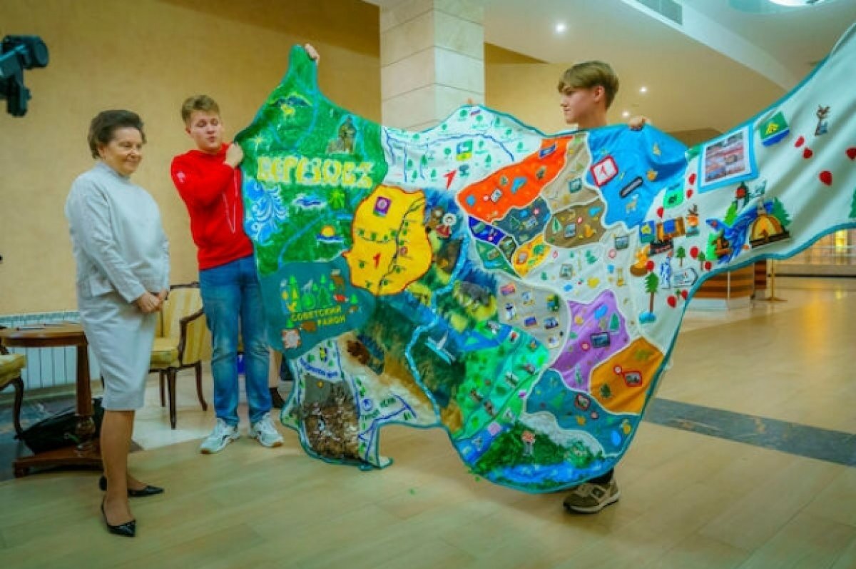    На этой карте каждый отдельный лоскут вышивали представители отдельного муниципалитета региона.