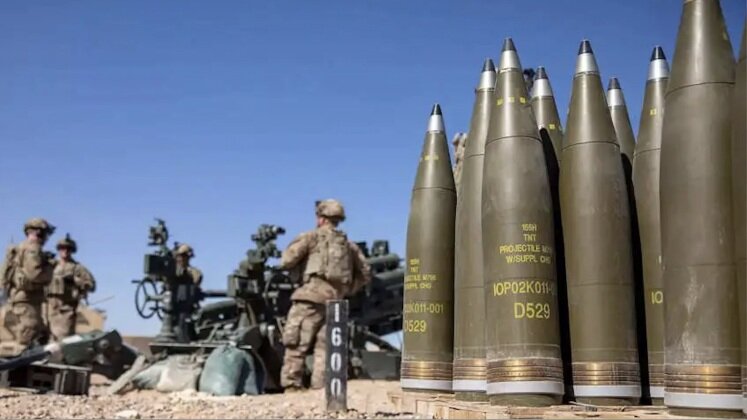 155-мм снаряды и пушка М777