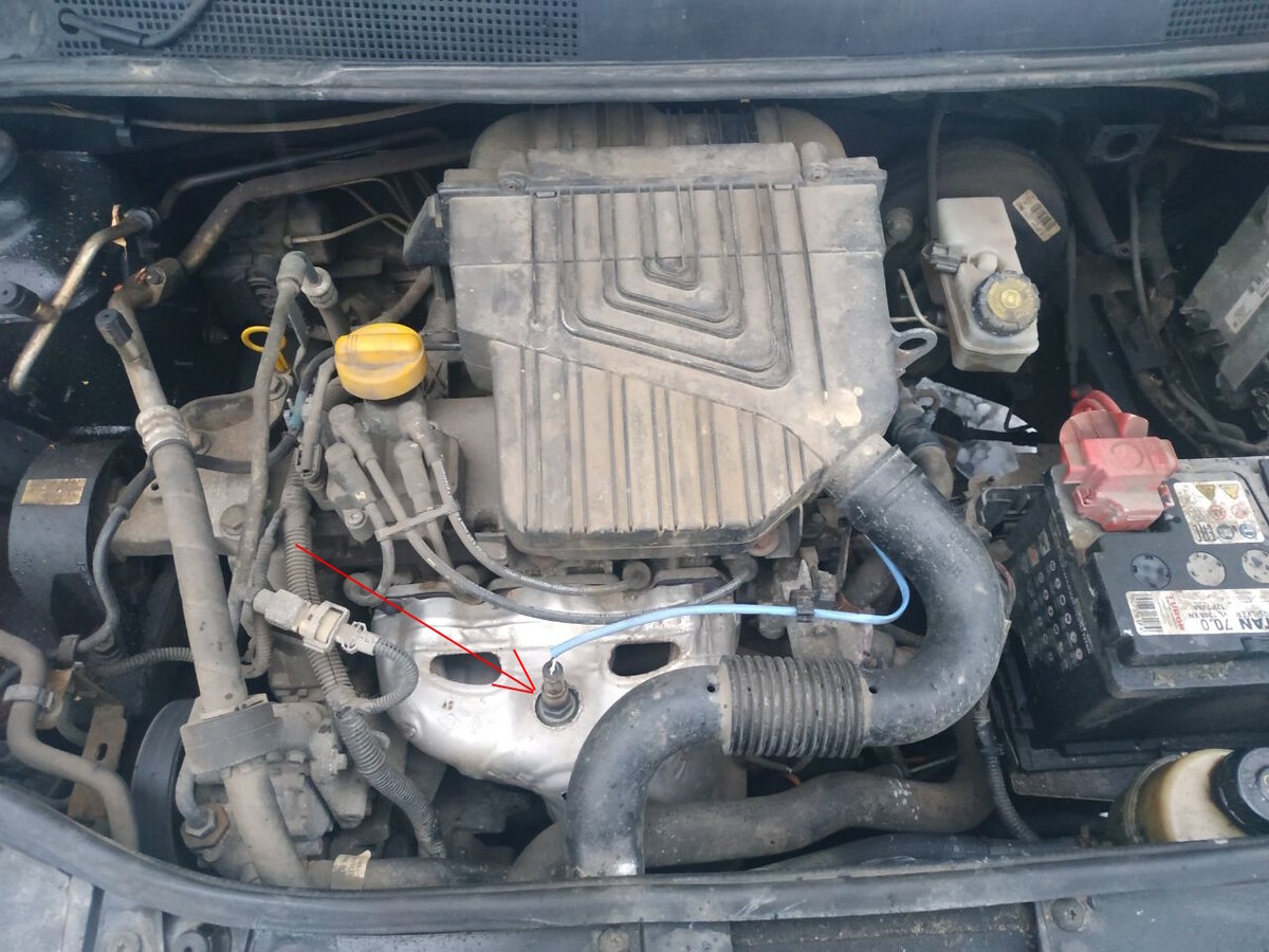 Расположение датчика кислорода на автомобиле Renault Logan 2