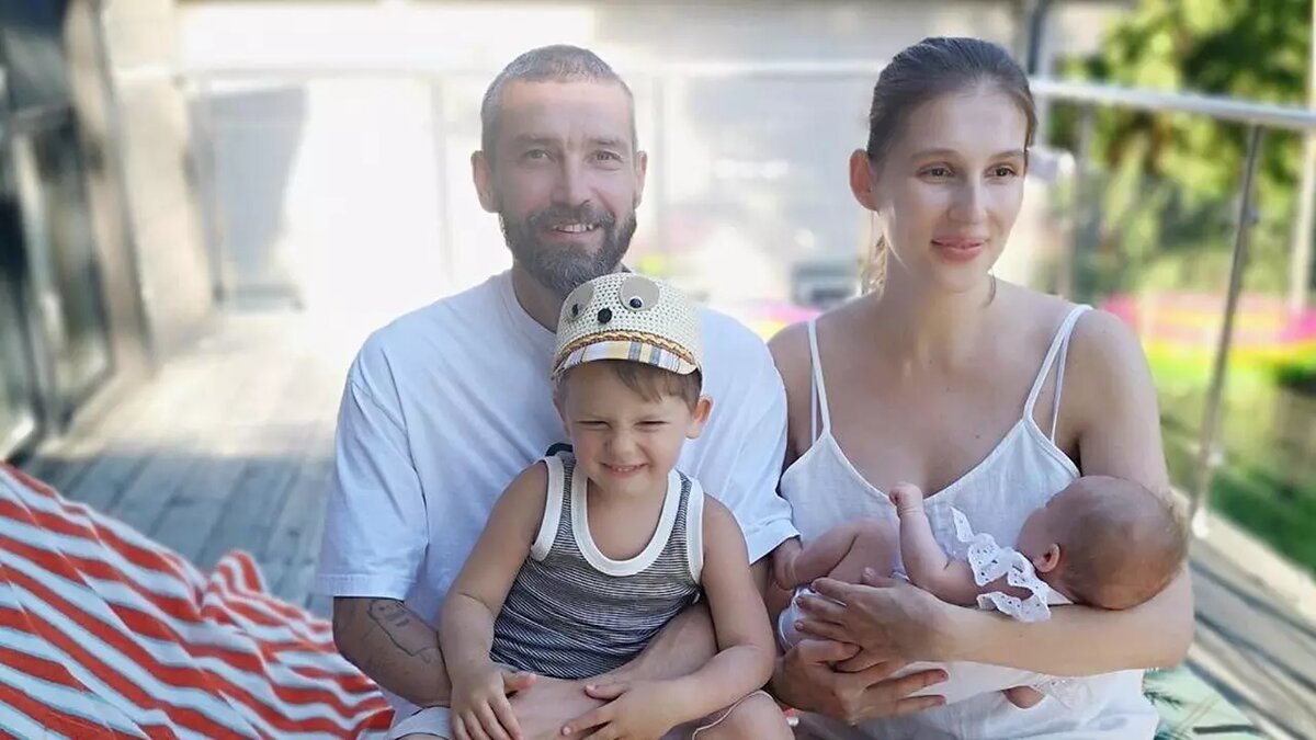 Владимир дети жена фото Гореть тебе", - попрощалась с Владимиром Кристовским первая жена, которую он ост