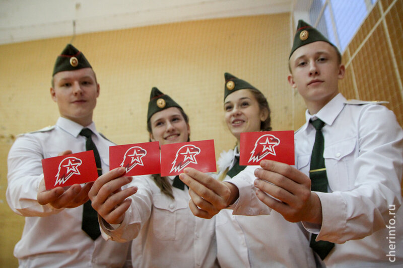    Итоги ежегодного смотра-конкурса региональных отделений подвели на заседании генштаба в Москве.