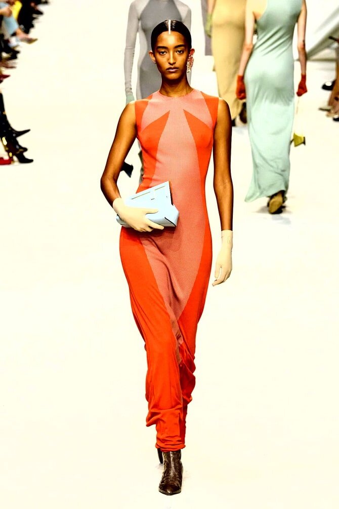 Pantone палитра цветов 2023. Модные цвета 2024. Какой цвет будет в моде 2024. Цвета pantone весна лето 2023. Модный цвет 2023 в одежде.