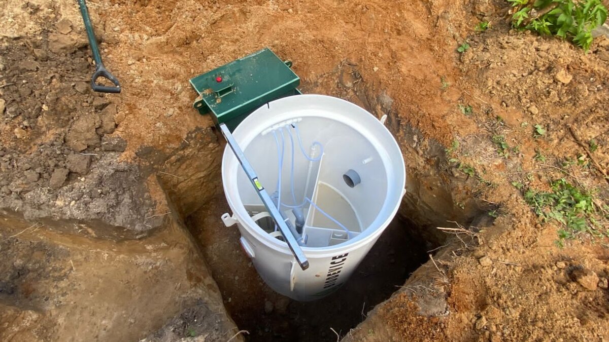 Септик, расположенный в котловане