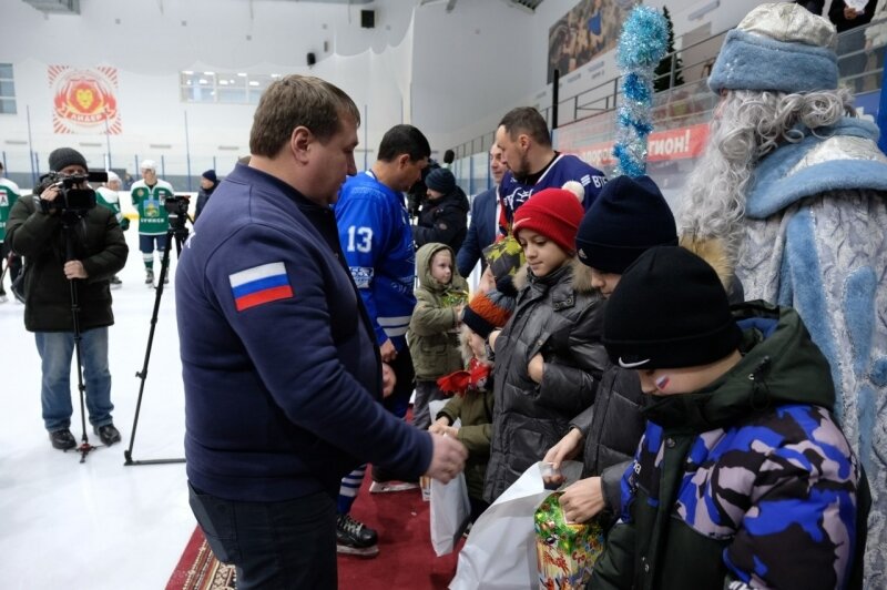 Благотворительный хоккейный матч Нижний Новгород