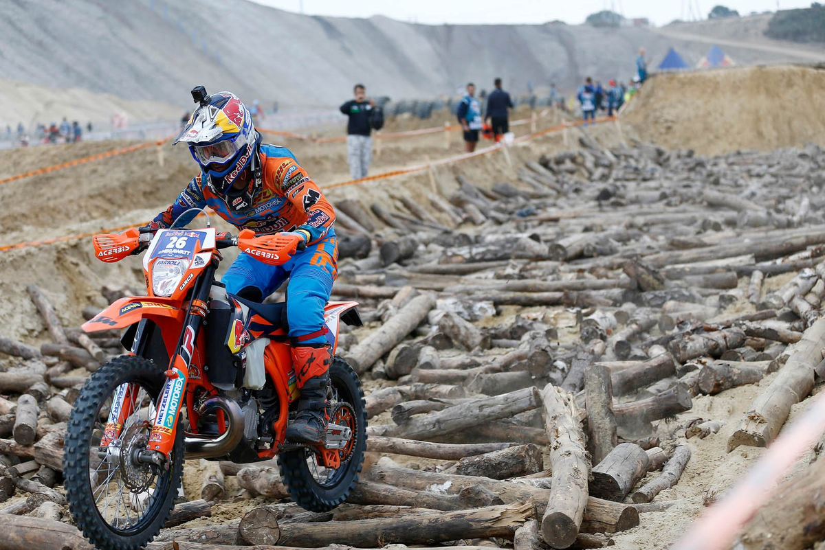 Enduro в москве. Эндуро полигон. Эндуро полигон Дмитров. Эндуро старт. Эндуро стадион.