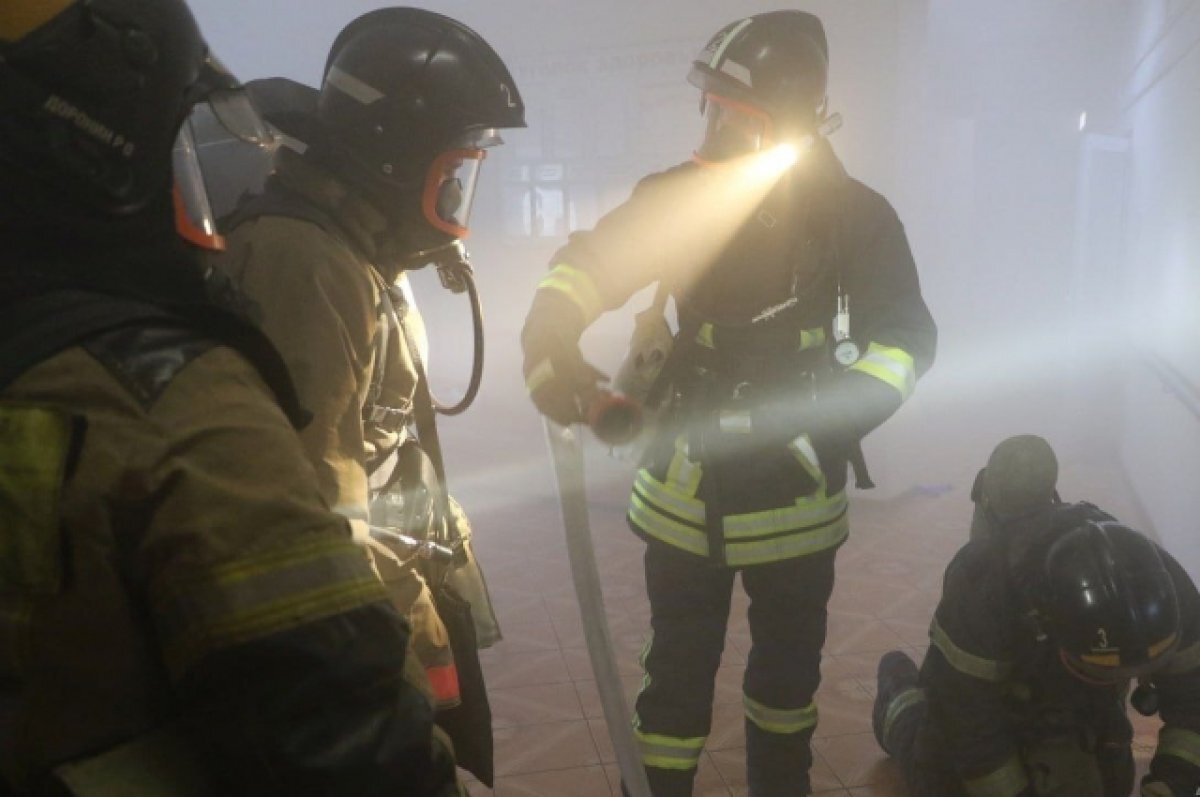    В Красноярске при пожаре на улице Ключевская погибли ребёнок и женщина