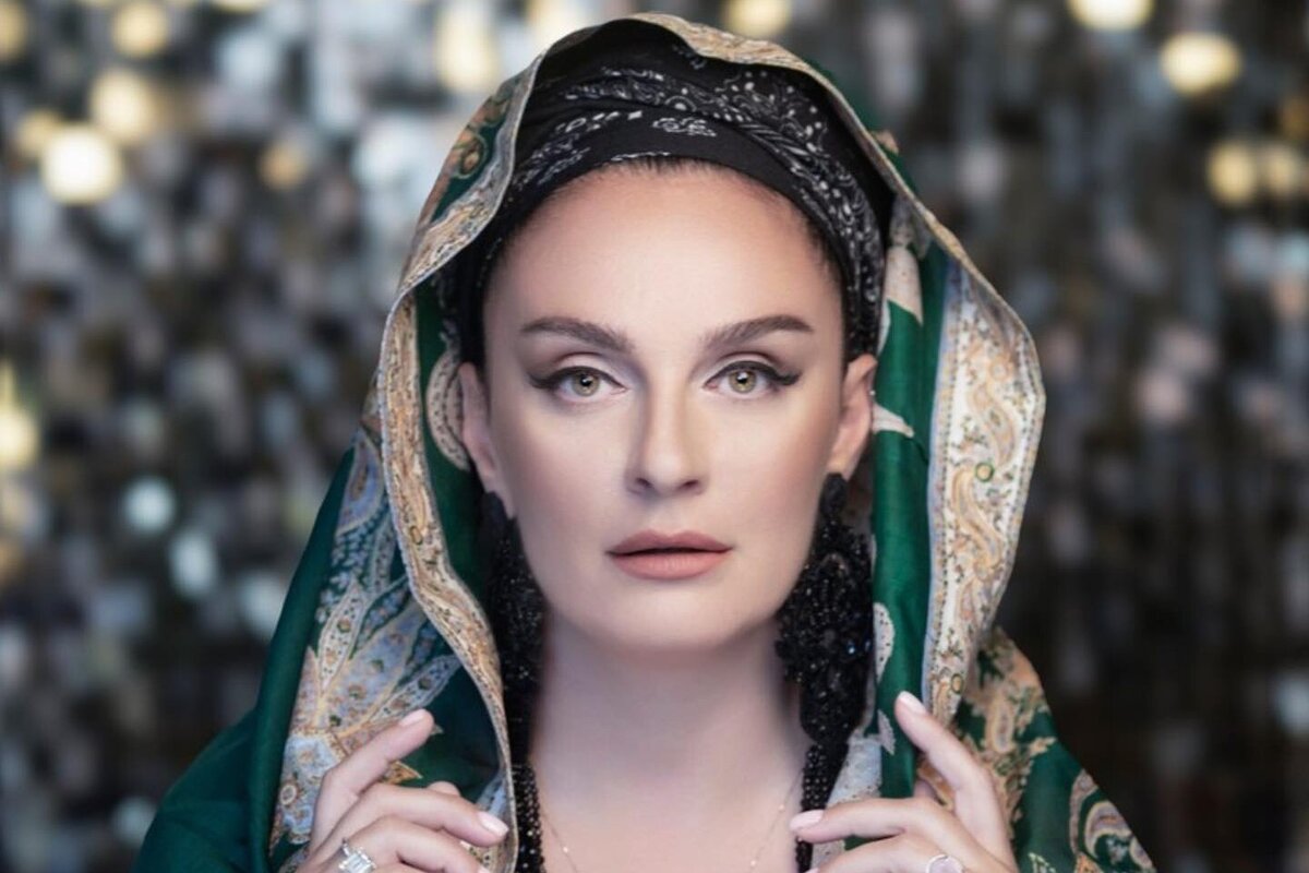     «Я работаю на износ»: Елена Ваенга объяснила свой обморок в театре